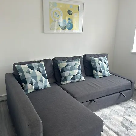 Allenby Walk Private In A 4 Bed Shared House * Manchester
