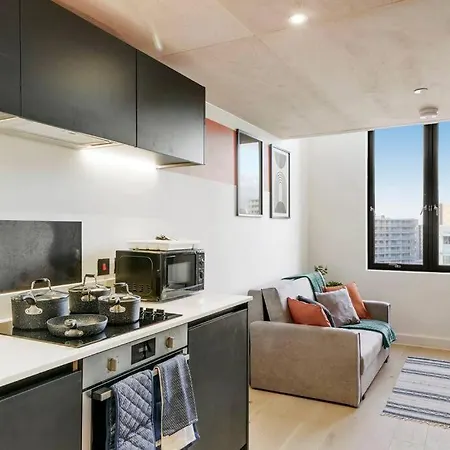 Skygardens-beautiful Duplex *