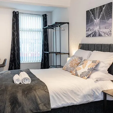 Flat In Greater Апартаменты *