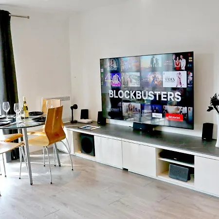 Openplan Stylish Flat - 10mins To Man Oxford Rd - Pass The Keys * Manchester