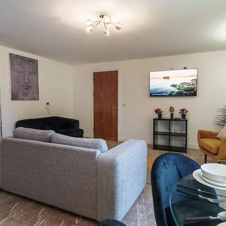 Modern 2 Bed In شقة *