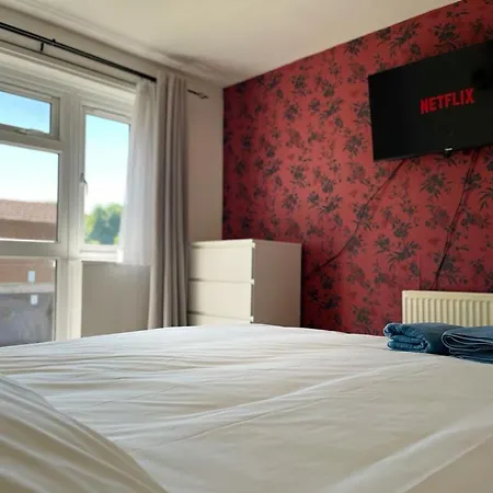 Barnstaple Drive Private In A 2 Bed Shared House Privat bolig Manchester