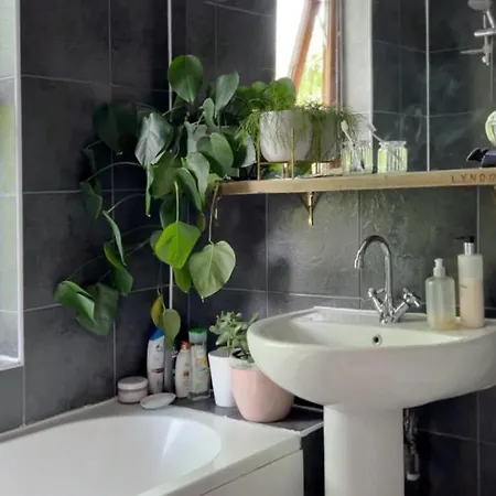 Beautiful Private In Levenshulme Manchester