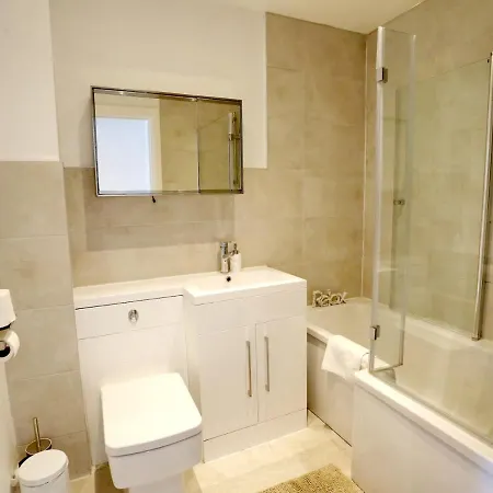 Modern Flat -walk To Deansgate & Old Trafford - Pass The Keys