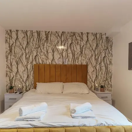 Modern 2 Bed In شقة مانشستر