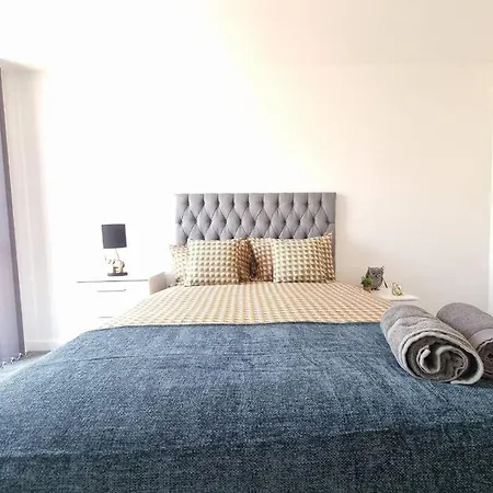 Impeccable 1-br Flat Close To 펜션