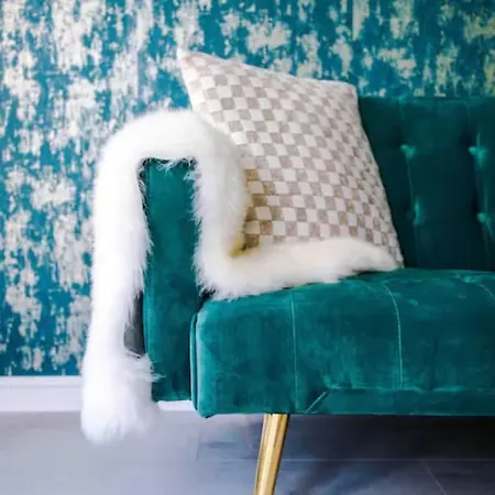 Spacious 5 Bedroom Hosted By Mcr Dens