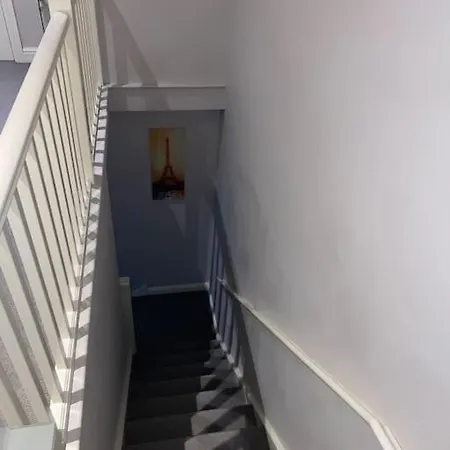 Lovely Flat With Super King Bed *