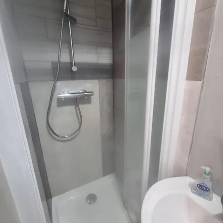 Gæstehus 2 With Private Bathroom *