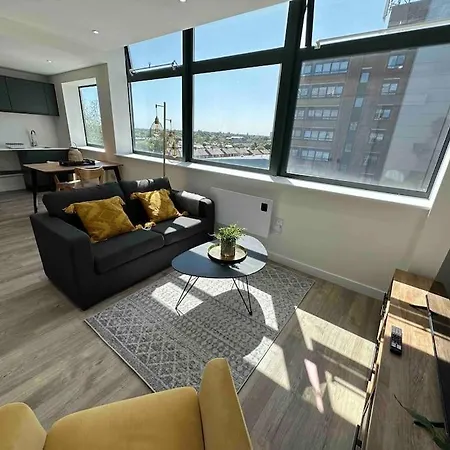 1 Bed Flat With View Of Old Trafford Manchester