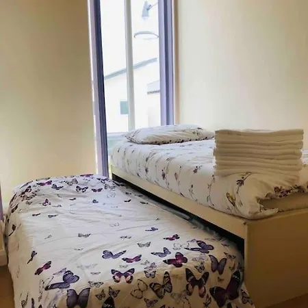 Σπίτι διακοπών 3-bedroom House - Car Parking - Air Conditioning *