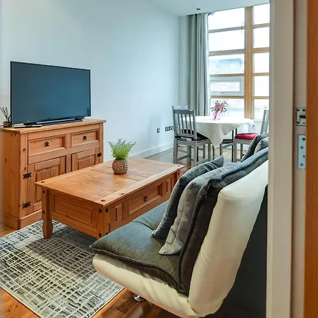 Superb Centre Apartment *