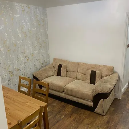 Rusholme Апартаменты