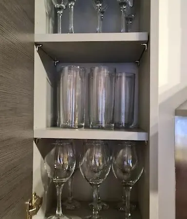 Апартаменты Lovely 2-bed Apt+wi-fi+parking. *