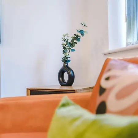 펜션 Stunning Design House Near Etihad With Parking Bypurestay 맨체스터