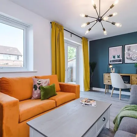 Stunning Design House Near Etihad With Parking Bypurestay 펜션 *