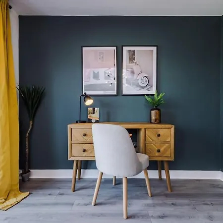 Stunning Design House Near Etihad With Parking Bypurestay 맨체스터