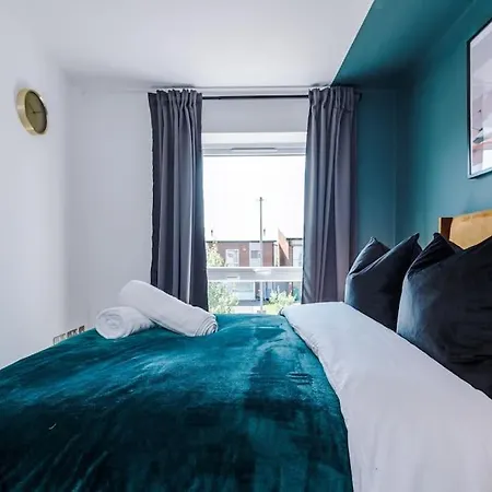 Сasa de vacaciones Stunning Design House Near Etihad With Parking Bypurestay Mánchester