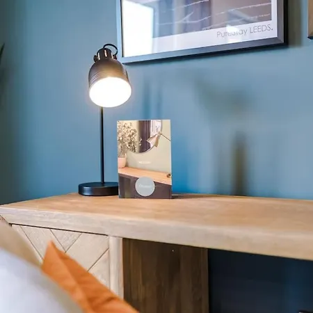 펜션 Stunning Design House Near Etihad With Parking Bypurestay