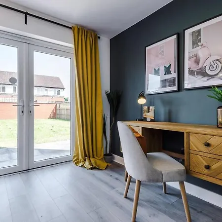 Stunning Design House Near Etihad With Parking Bypurestay *