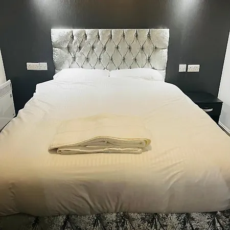 The Pleasant House * Manchester