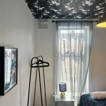 Prázdninový dům Large Five Bedroom With Parking, Sleeps 11! Manchester