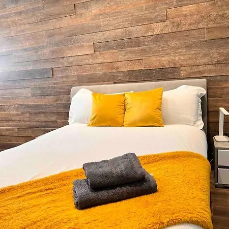 Deeluxe Apartment - Luxury 2 Bedroom Apartment شقة