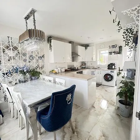 펜션 Semi-detached *