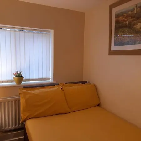 Daire Modern 2 Bed, 2 Bath Near Etihad Stadium And Coop Live *