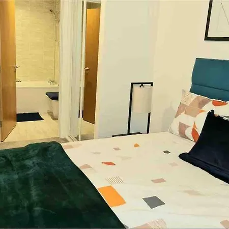 2bed With Balcny * Manchester