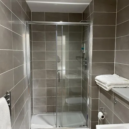 Media Stays - Luxury *