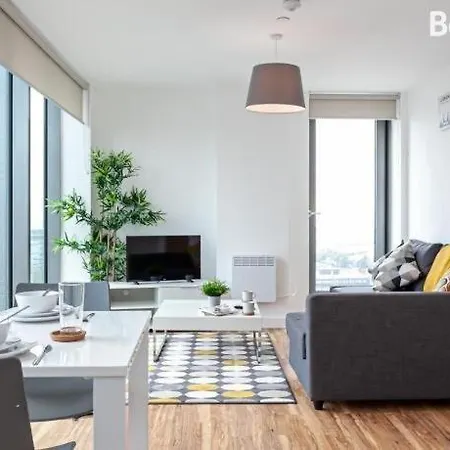 Media Stays - Luxury