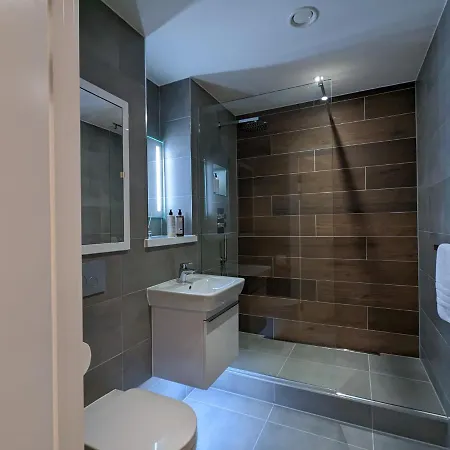 Charles Hope Апартаменты *