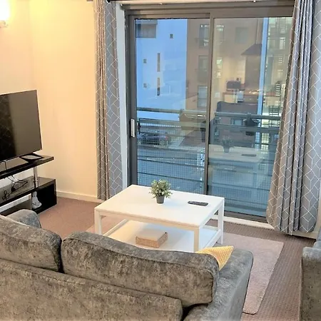 Mosh Homes 01 * Manchester