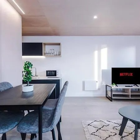 Apartment Sky Gardens - Stylish Duplex *