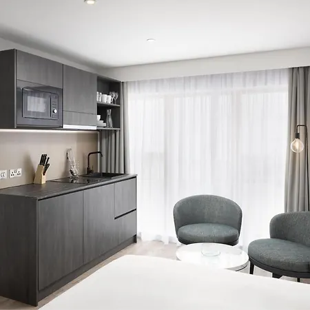 By Marriott Piccadilly מלון מנצ'סטר