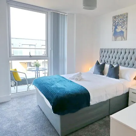 Pass The Keys Free Parking Penthouse Weeklymonthly Discounts Apartment *
