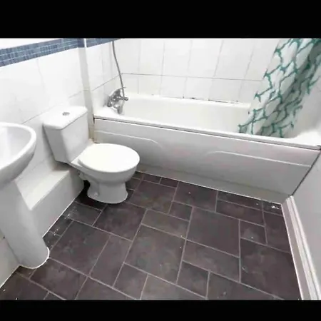 Apartment 2 Bed In *