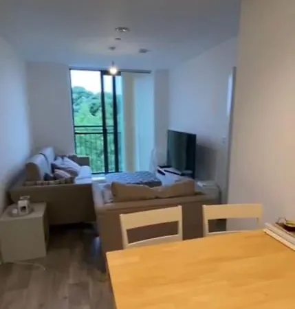 Luxury Two Bedrooms *
