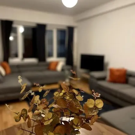 Beautiful Open Plan Living! Apartman