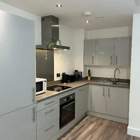 Modern 2br Sleeps 4 Easy Access To Centre *