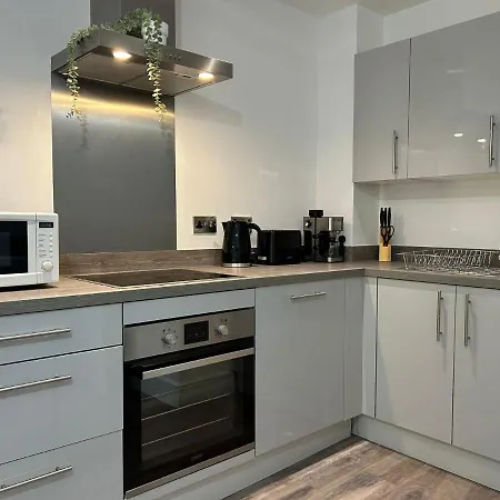 Modern 2br Sleeps 4 Easy Access To Centre * 曼彻斯特