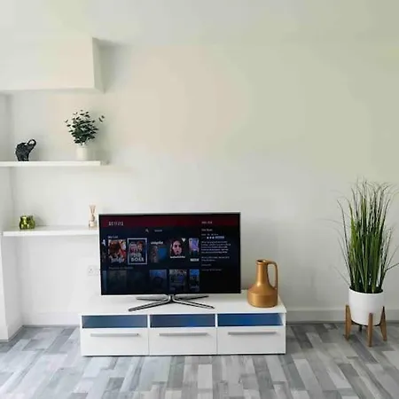 Luxurious Modern New Built 4 Bedrooms Manchester