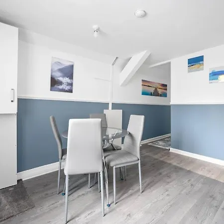 Private Retreat For 3 Near Arndale Centre *