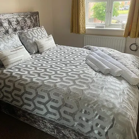 Guest house Lovely 3 Bed Short