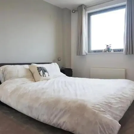 Central & Modern 2bd Flat - Centre