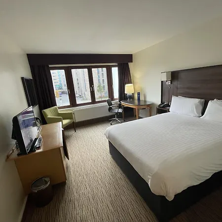 Copthorne Hotel 4*