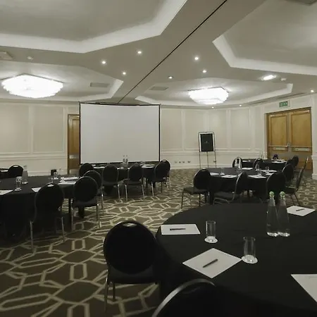 Copthorne Salford Quays 4*