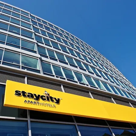 Staycity Piccadilly Aparthotel 4*