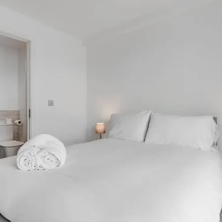 شقة Guestready - Peaceful Retreat In Salford مانشستر